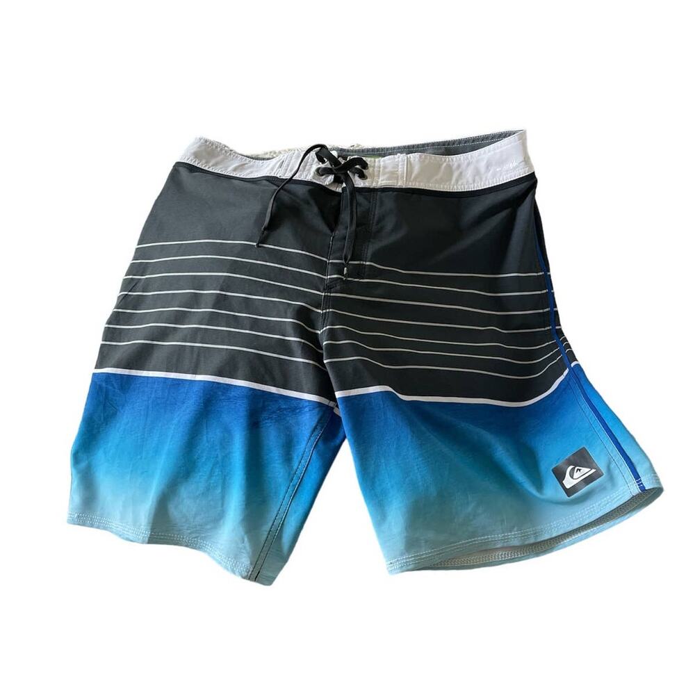 Quiksilver High Line Dryflight Board Shorts size 32